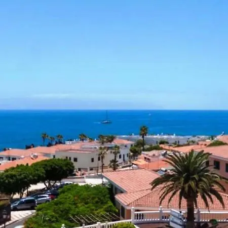 Avenida * Puerto de Santiago (Tenerife)