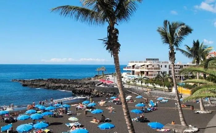 Avenida Puerto de Santiago (Tenerife)