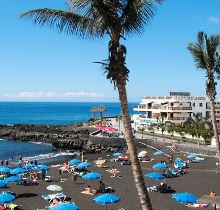 Avenida Puerto de Santiago (Tenerife)